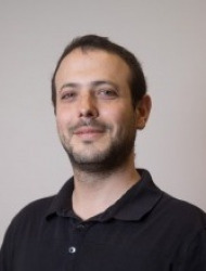 כ