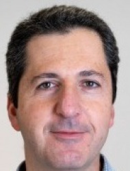 נחמיאס